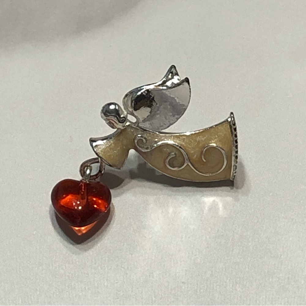 Nina Ricci for Avon enamel angel lapel pin Brooch NR 2003